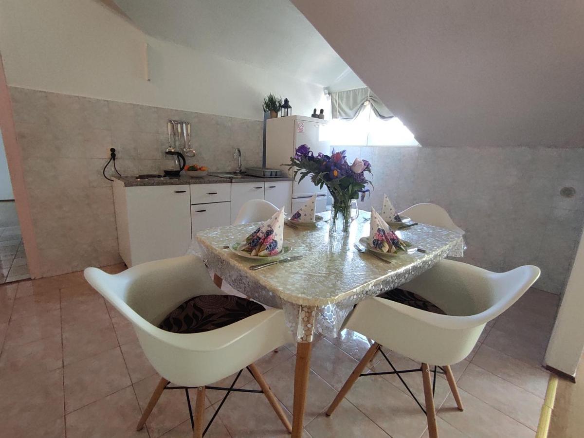 Apartmani Mlaja Търпан Екстериор снимка