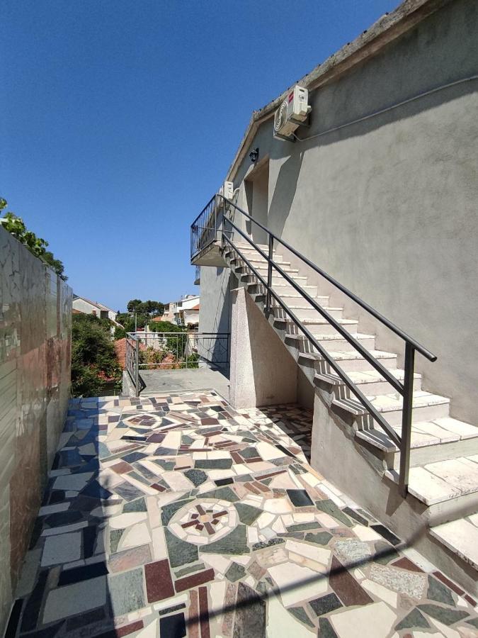 Apartmani Mlaja Търпан Екстериор снимка